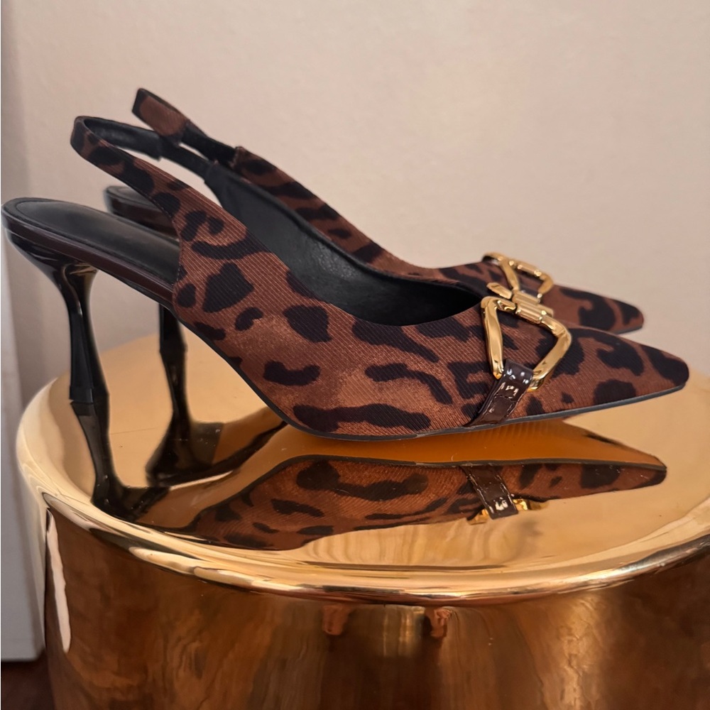 Source Unknown Black and Brown Heels